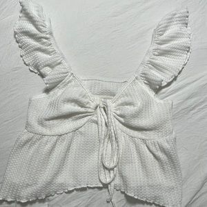 size xs, color white, crop top